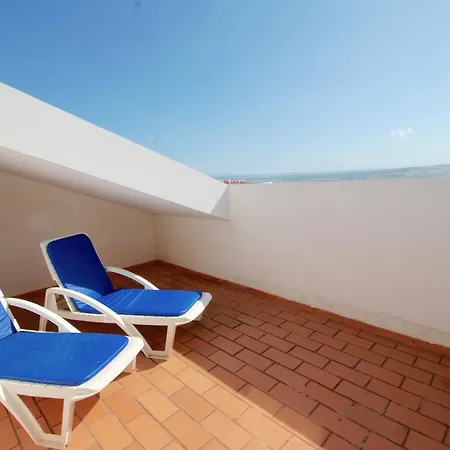 Port Apartment *